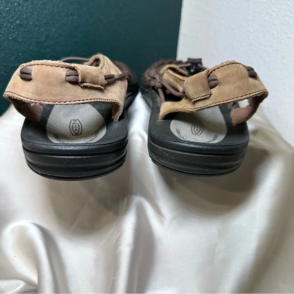 KEEN Men's Fisher Man Sandal. Size 11 - Picture 8 of 9